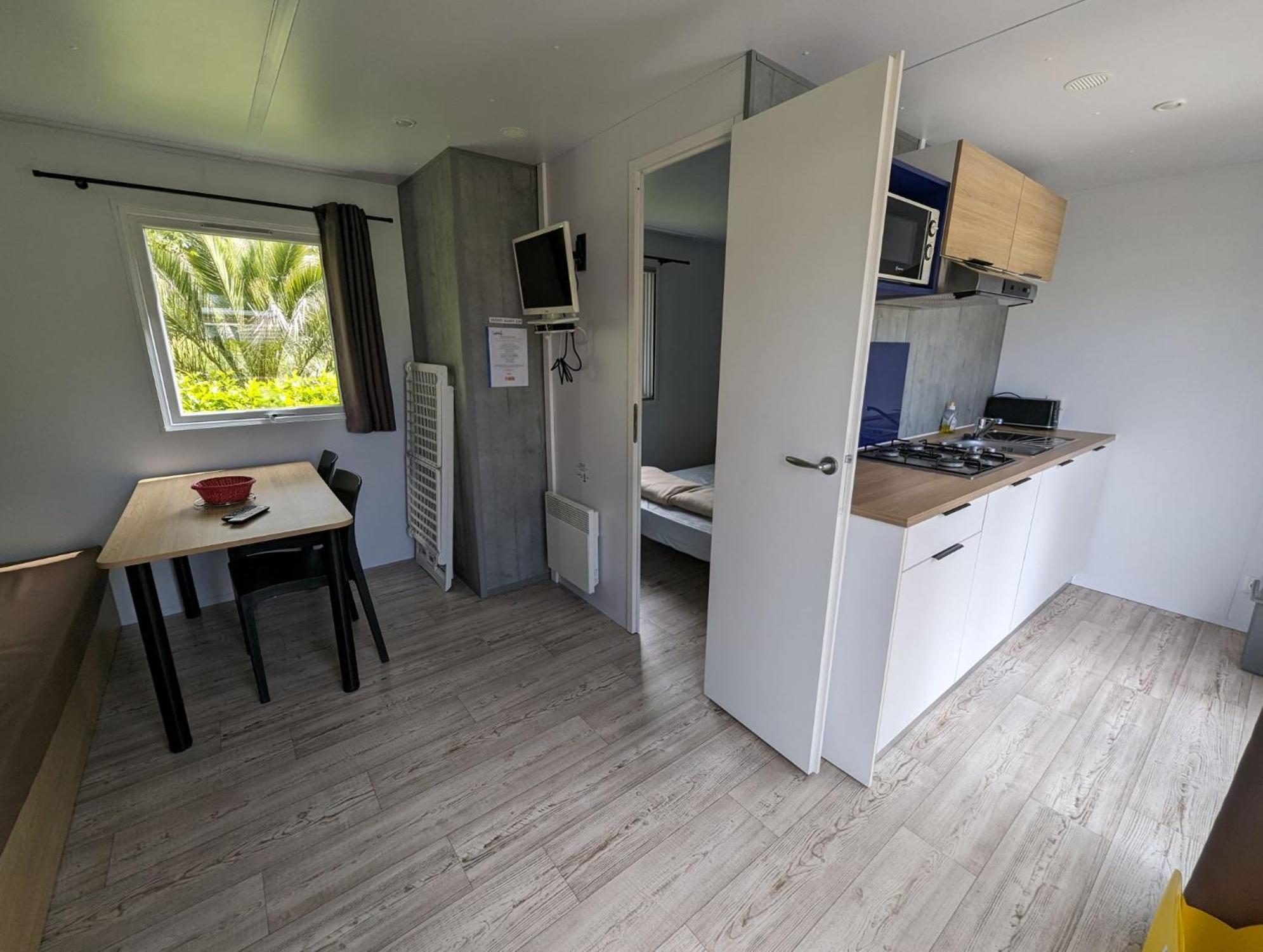 Camping De Lanven Plomeur 외부 사진